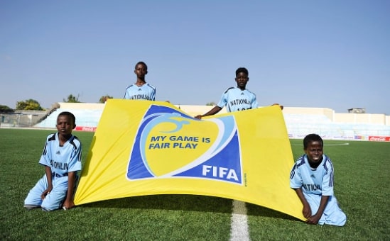 Luật fair play trong bóng đá